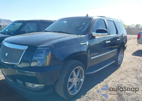 2010 Cadillac Escalade Luxury from USA, damaged, VIN 1GYUCBEF3AR122327